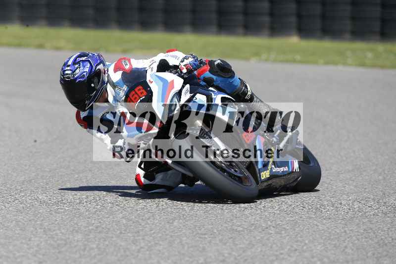/43 08.08.2025 Discover the Bike ADR/Race 3 rot/666